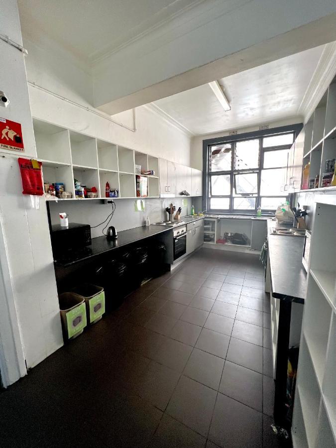 The Downing Hostel Сидни Екстериор снимка